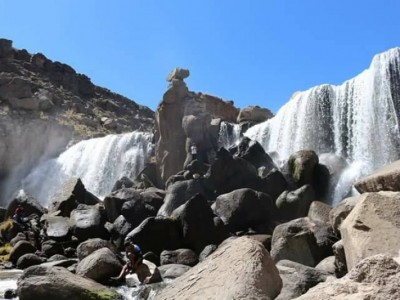 CATARATAS DE PILLONES