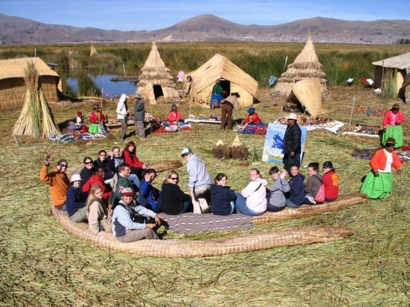 Excursión Islas Uros – Taquile